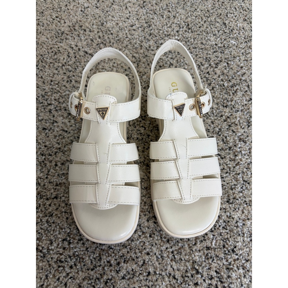 GUESS Sandals Womens 5.5 Fisherman Platform Lug Sole Buckle Off-White Ivory